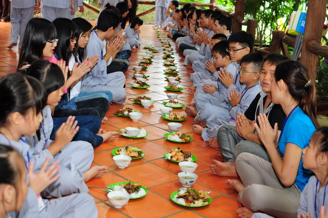 Đồng Nai: Chùm ảnh các hoạt động ngày đầu tiên tại khóa tu mùa hè chùa Thiên Chánh và Huyền Trang