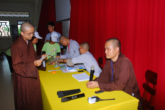 Đồng Tháp: Muôn màu cuộc thi vẽ tranh với chủ đề “Đi Tìm Mầm Sen” tại hội trại hè CLB Hoằng Pháp Trẻ