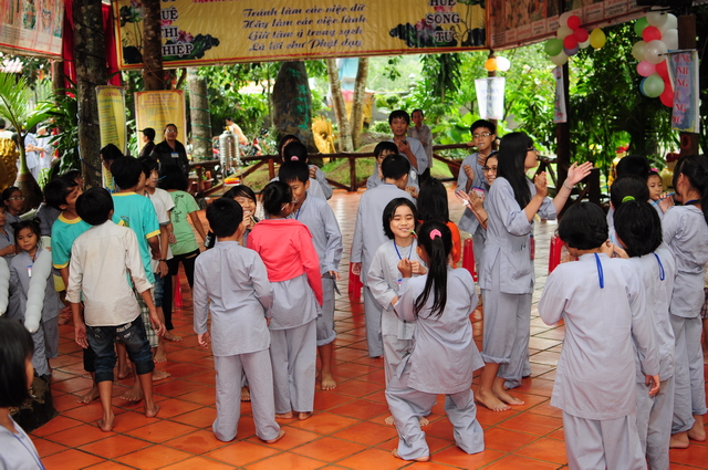 Đồng Nai: Chùm ảnh các hoạt động ngày đầu tiên tại khóa tu mùa hè chùa Thiên Chánh và Huyền Trang