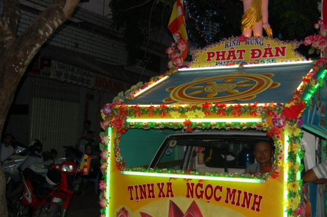 Cà Mau: Trang nghiêm trọng thể tổ chức Đại Lễ Phật Đản Phật lịch 2556