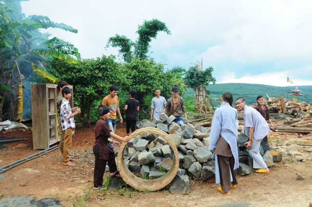 Chùm ảnh không khí chuẩn bị cho khóa tu Hương Sen Mùa Hạ lần 3