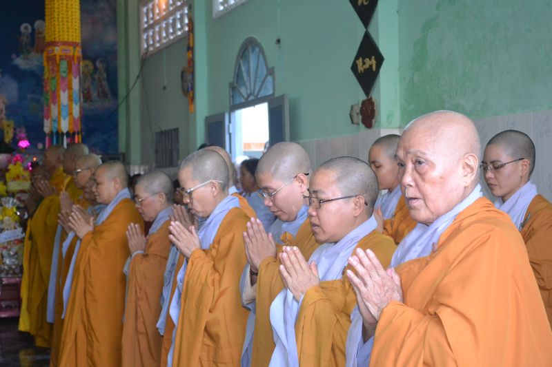 Hóc Môn: Lễ Vu Lan, Tưởng niệm ân sư và Dâng pháp y tại chùa Phước Trí