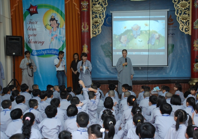 Khóa tu Gieo Hạt Từ Tâm kỳ IV: Tưới Tẩm Yêu Thương