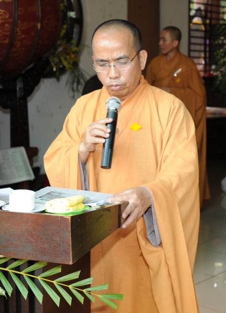 Chùm ảnh: Các đoàn viếng tang lễ HT. Thích Minh Châu - Sáng 05/09/2012 - Phần 2