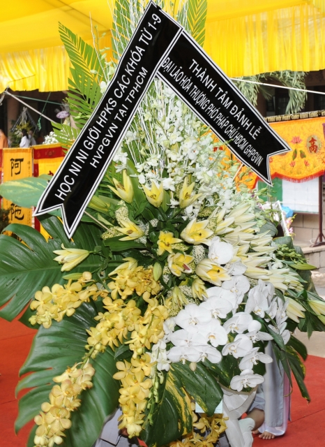 Chùm ảnh: Các đoàn viếng tang lễ HT. Thích Minh Châu - Sáng 05/09/2012 - Phần 2