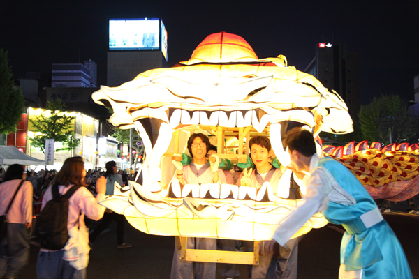 Hình ảnh lễ Phật đản tại Hàn Quốc