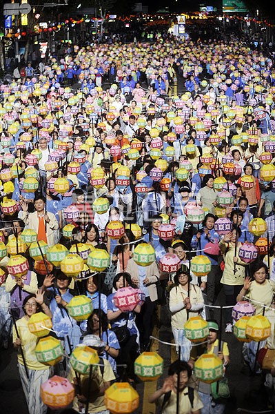 Hình ảnh lễ Phật đản tại Hàn Quốc