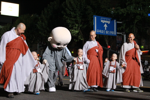 Hình ảnh lễ Phật đản tại Hàn Quốc