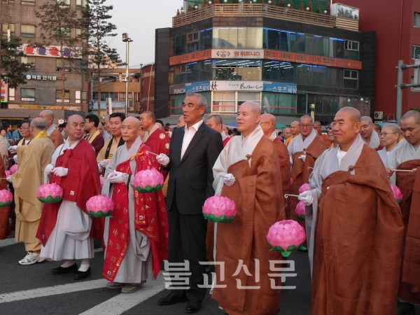Hình ảnh lễ Phật đản tại Hàn Quốc