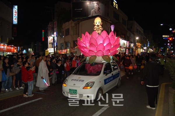 Hình ảnh lễ Phật đản tại Hàn Quốc