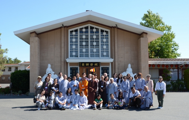 Chùa Phổ Từ tổ chức hành hương và tham quan công viên quốc gia Yosemite, California