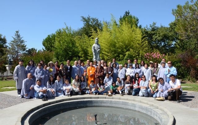 Chùa Phổ Từ tổ chức hành hương và tham quan công viên quốc gia Yosemite, California