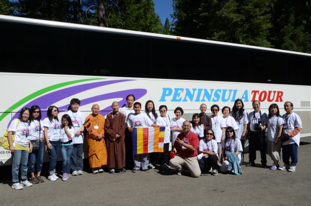 Chùa Phổ Từ tổ chức hành hương và tham quan công viên quốc gia Yosemite, California