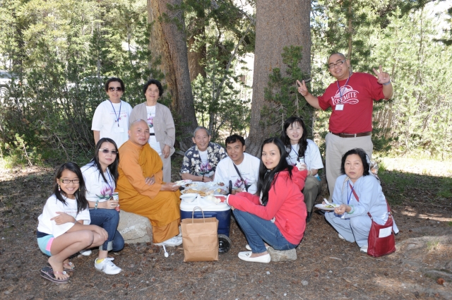 Chùa Phổ Từ tổ chức hành hương và tham quan công viên quốc gia Yosemite, California