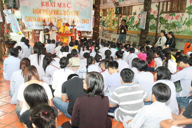 Khóa tu “Gieo hạt từ tâm” và pháp thoại “Tứ trọng ân”