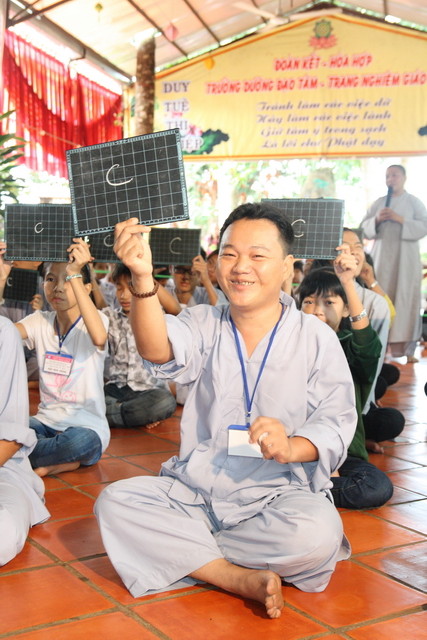 Đồng Nai: Chùm ảnh gameshow cuộc thi “Hồi trống pháp” và tô tranh với chủ đề: “Mái chùa con yêu”