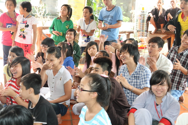 Đồng Nai: Chùm ảnh gameshow cuộc thi “Hồi trống pháp” và tô tranh với chủ đề: “Mái chùa con yêu”