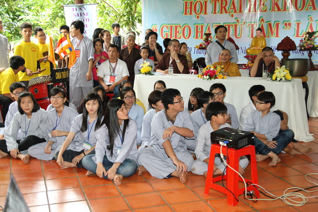 Đồng Nai: Chùm ảnh gameshow cuộc thi “Hồi trống pháp” và tô tranh với chủ đề: “Mái chùa con yêu”