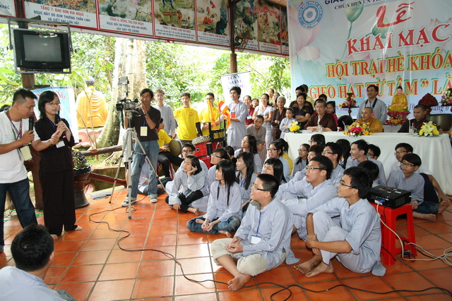 Đồng Nai: Chùm ảnh gameshow cuộc thi “Hồi trống pháp” và tô tranh với chủ đề: “Mái chùa con yêu”