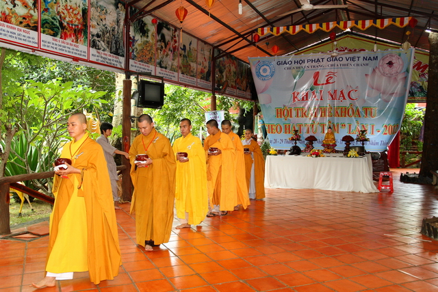 Đồng Nai: Mãi nhớ phiên chợ quê hương tại khóa tu mùa hè “Gieo hạt từ tâm” chùa Thiên Chánh