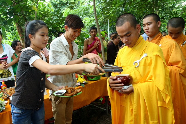 Đồng Nai: Mãi nhớ phiên chợ quê hương tại khóa tu mùa hè “Gieo hạt từ tâm” chùa Thiên Chánh