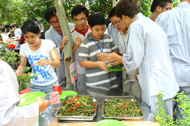 Đồng Nai: Mãi nhớ phiên chợ quê hương tại khóa tu mùa hè “Gieo hạt từ tâm” chùa Thiên Chánh