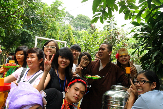 Đồng Nai: Mãi nhớ phiên chợ quê hương tại khóa tu mùa hè “Gieo hạt từ tâm” chùa Thiên Chánh