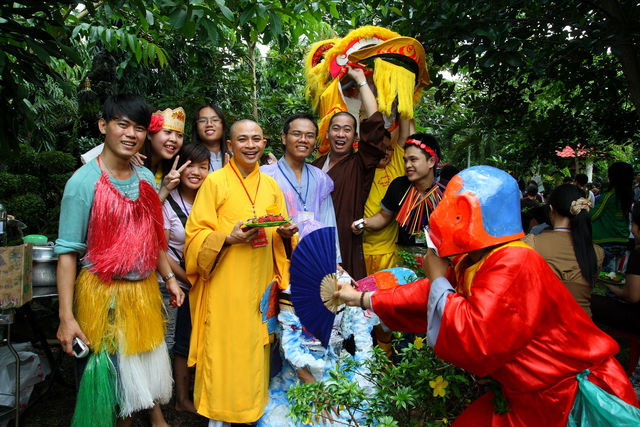 Đồng Nai: Mãi nhớ phiên chợ quê hương tại khóa tu mùa hè “Gieo hạt từ tâm” chùa Thiên Chánh