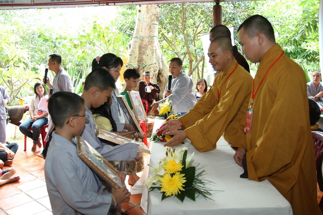 Đồng Nai: Kết thúc khóa tu mùa hè “Gieo hạt từ tâm” – chùa Thiên Chánh