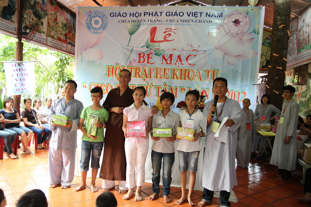 Đồng Nai: Kết thúc khóa tu mùa hè “Gieo hạt từ tâm” – chùa Thiên Chánh