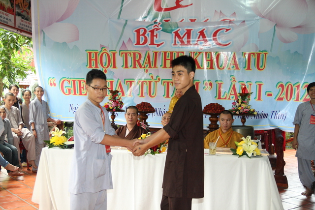 Đồng Nai: Kết thúc khóa tu mùa hè “Gieo hạt từ tâm” – chùa Thiên Chánh