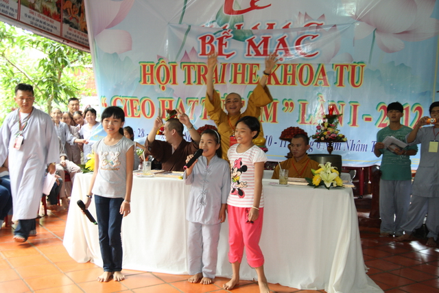 Đồng Nai: Kết thúc khóa tu mùa hè “Gieo hạt từ tâm” – chùa Thiên Chánh