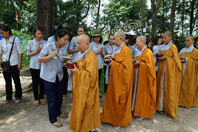 Đồng Nai: Chùm ảnh trại Hạnh ngành Nữ - Hoành tráng với phiên chợ quê hương