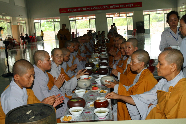 Đồng Nai: Chùm ảnh trại Hạnh ngành Nữ - Hoành tráng với phiên chợ quê hương