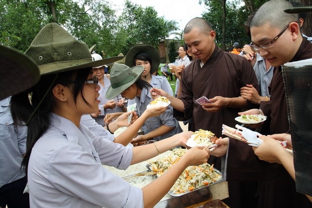 Đồng Nai: Chùm ảnh trại Hạnh ngành Nữ - Hoành tráng với phiên chợ quê hương
