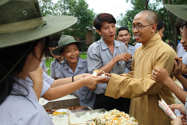 Đồng Nai: Chùm ảnh trại Hạnh ngành Nữ - Hoành tráng với phiên chợ quê hương
