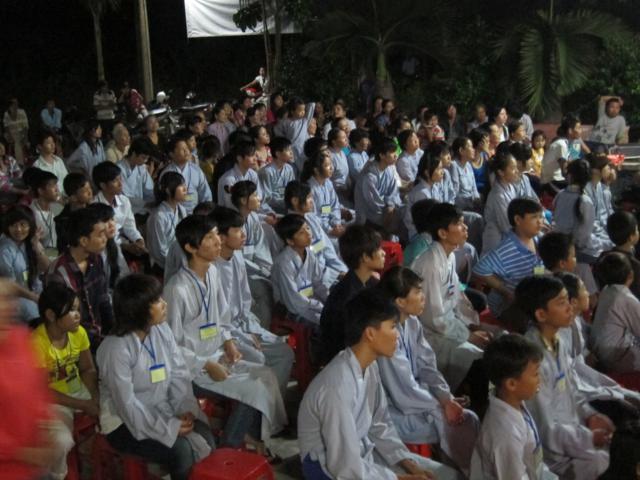 Long An: Hân hoan đón chào đêm khai mạc khóa tu mùa hè lần thứ nhất tại chùa Khánh Ninh