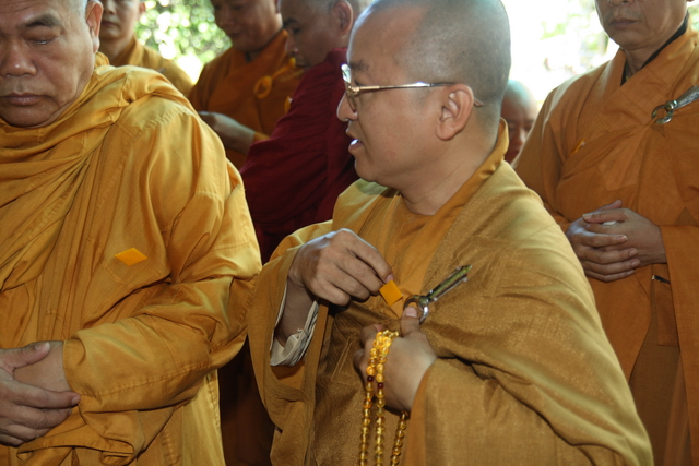 Chùm ảnh: Các đoàn viếng tang lễ HT. Thích Minh Châu sáng 03/09/2012