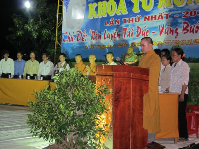 Long An: Hân hoan đón chào đêm khai mạc khóa tu mùa hè lần thứ nhất tại chùa Khánh Ninh
