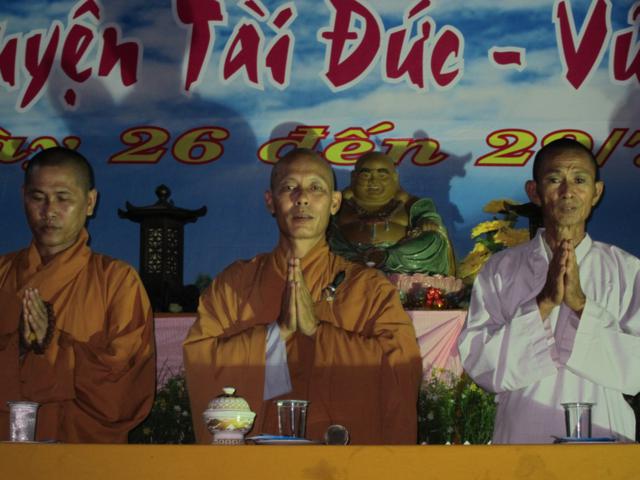 Long An: Hân hoan đón chào đêm khai mạc khóa tu mùa hè lần thứ nhất tại chùa Khánh Ninh