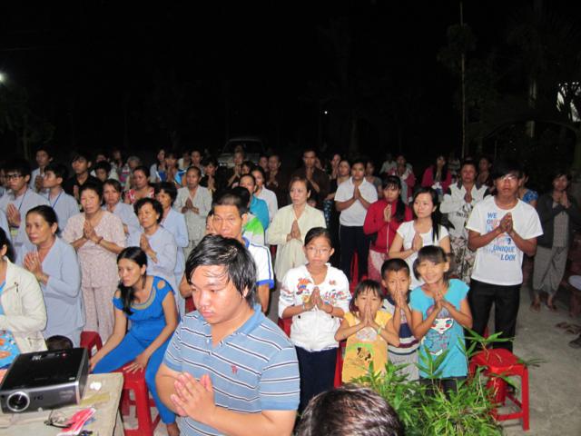 Long An: Hân hoan đón chào đêm khai mạc khóa tu mùa hè lần thứ nhất tại chùa Khánh Ninh