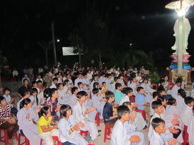 Long An: Hân hoan đón chào đêm khai mạc khóa tu mùa hè lần thứ nhất tại chùa Khánh Ninh