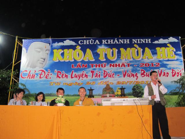 Long An: Hân hoan đón chào đêm khai mạc khóa tu mùa hè lần thứ nhất tại chùa Khánh Ninh