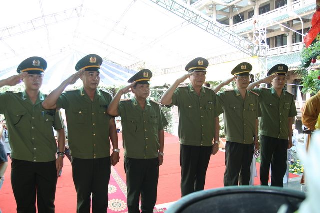 Chùm ảnh: Các đoàn viếng tang lễ HT. Thích Minh Châu sáng 03/09/2012