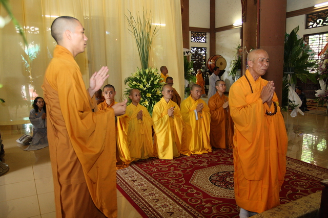 Chùm ảnh: Các đoàn viếng tang lễ HT. Thích Minh Châu sáng 03/09/2012