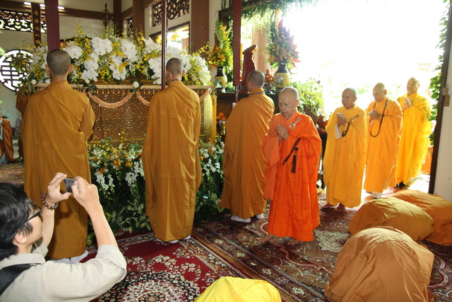 Chùm ảnh: Các đoàn viếng tang lễ HT. Thích Minh Châu - Chiều 03/09/2012