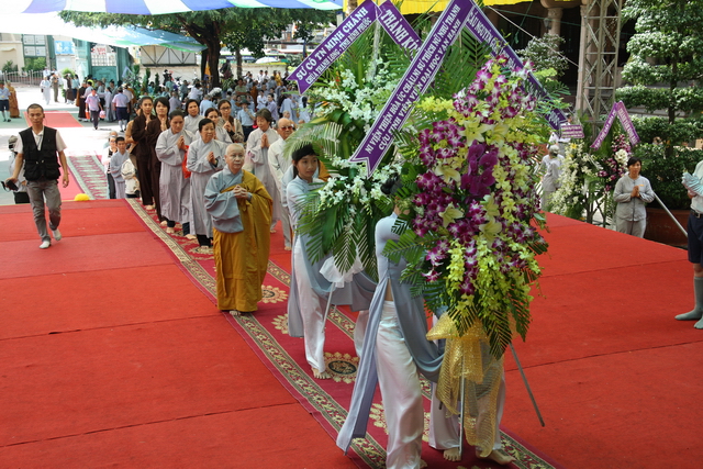 Chùm ảnh: Các đoàn viếng tang lễ HT. Thích Minh Châu - Chiều 03/09/2012