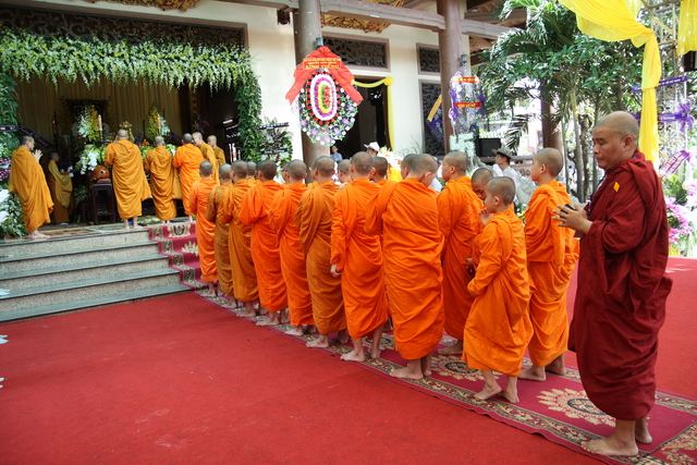 Chùm ảnh: Các đoàn viếng tang lễ HT. Thích Minh Châu - Chiều 03/09/2012