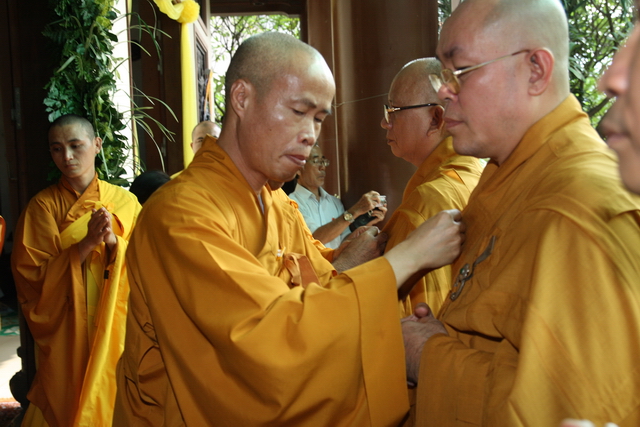 Chùm ảnh: Các đoàn viếng tang lễ HT. Thích Minh Châu - Chiều 03/09/2012