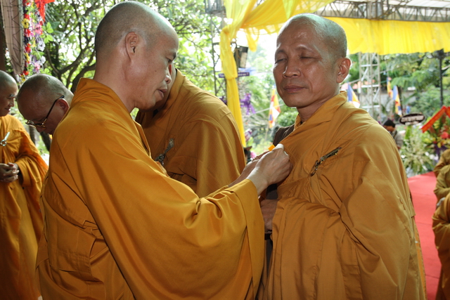 Chùm ảnh: Các đoàn viếng tang lễ HT. Thích Minh Châu - Chiều 03/09/2012